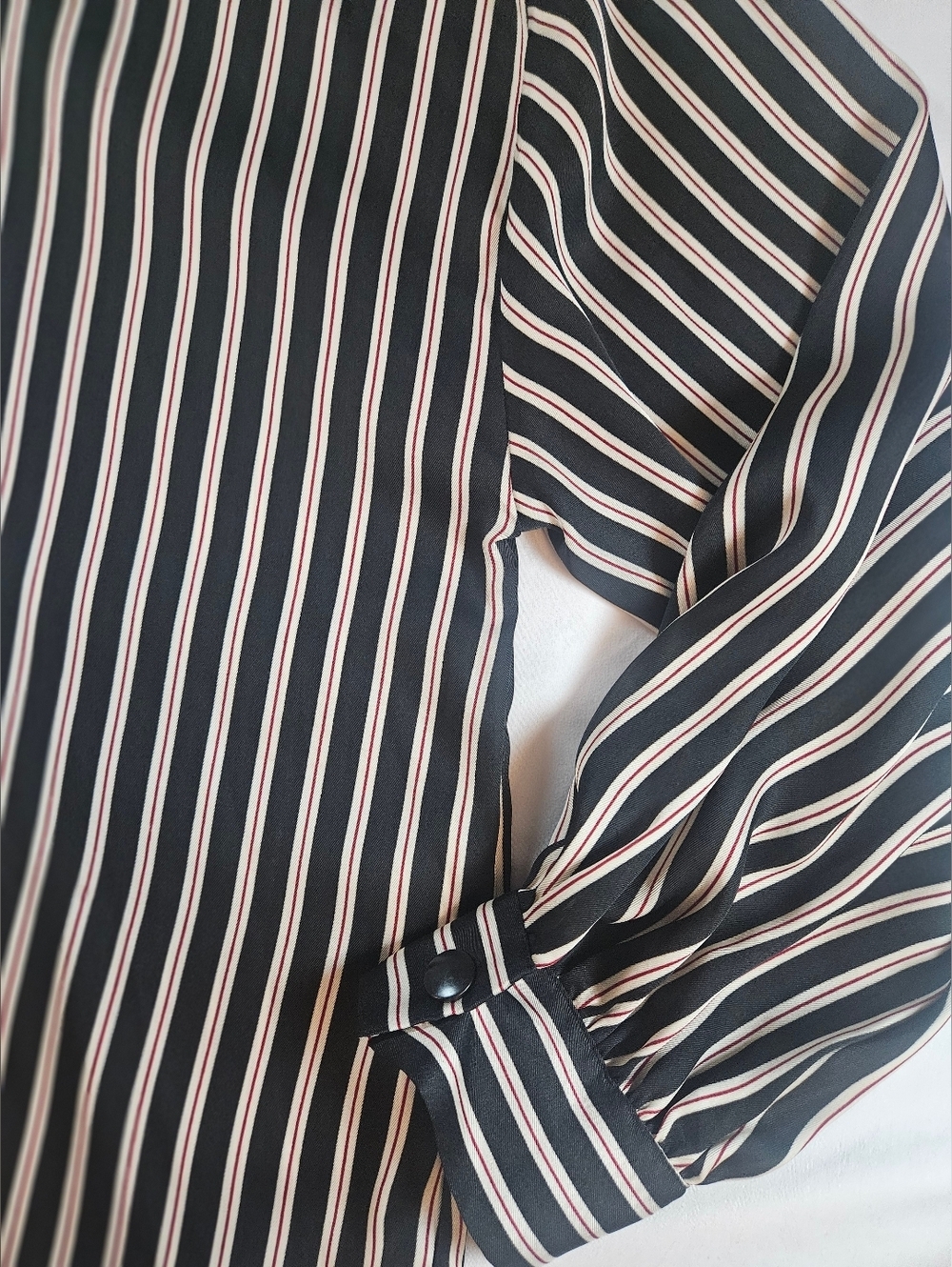 Zara Basic Womens Black & White Striped Long Sleeve Neck Tie Satin Blouse Sz L - Picture 4 of 14